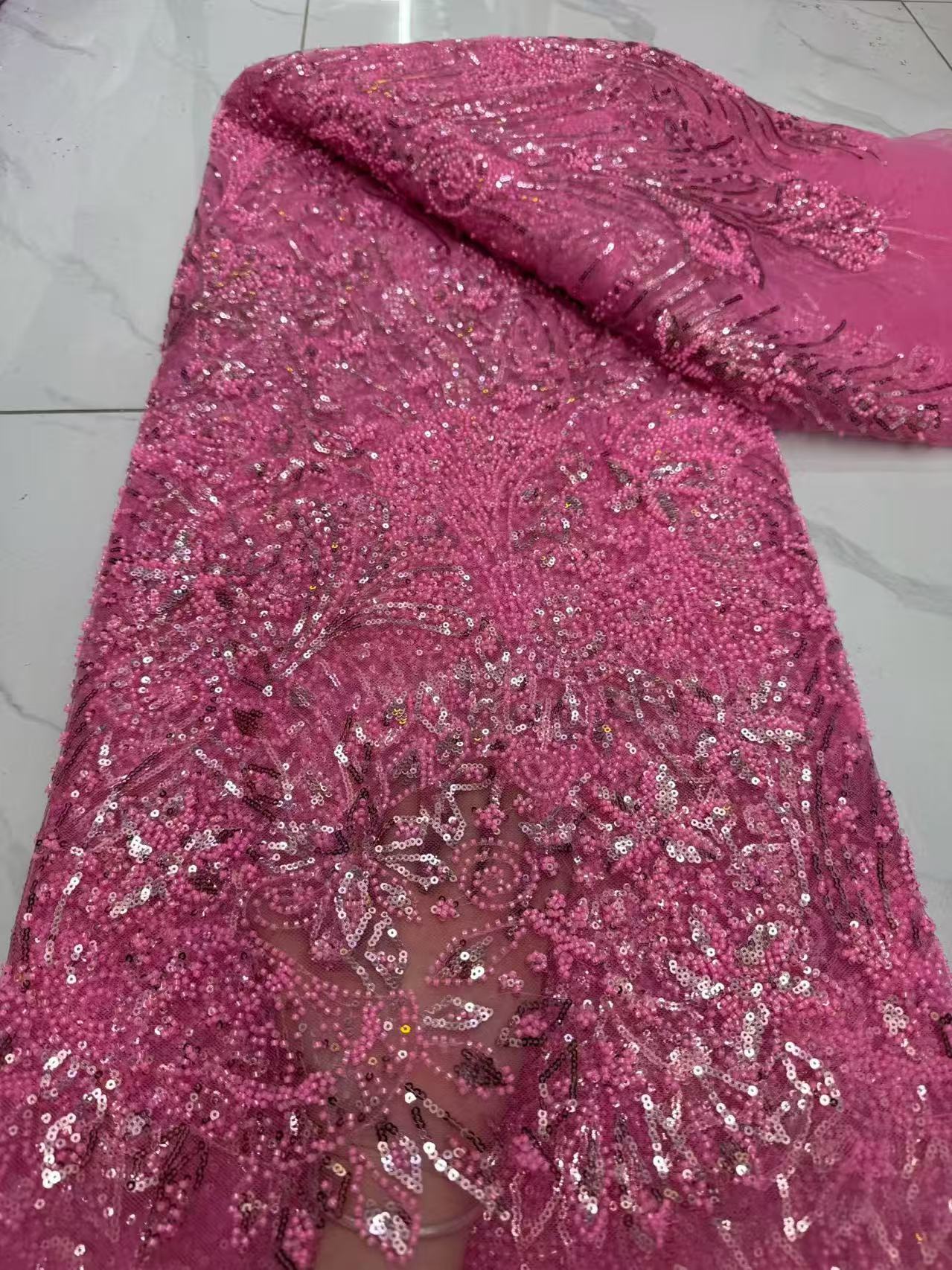 Embroidery Net Fabric - 高品質刺繍の豪華なアフリカ生地、スパンコール付きネットレース5ヤード、ナイジェリア産フランスチュール生地（結婚式用）