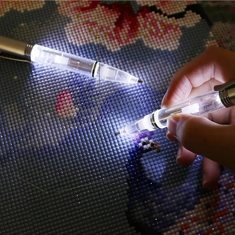 Embroidery Art - LEDライト付きダイヤモンドペインティングペン 1本 照明付きドリルペン DIYクロスステッチ刺繍モザイククラフト縫製ステッチ手作り用