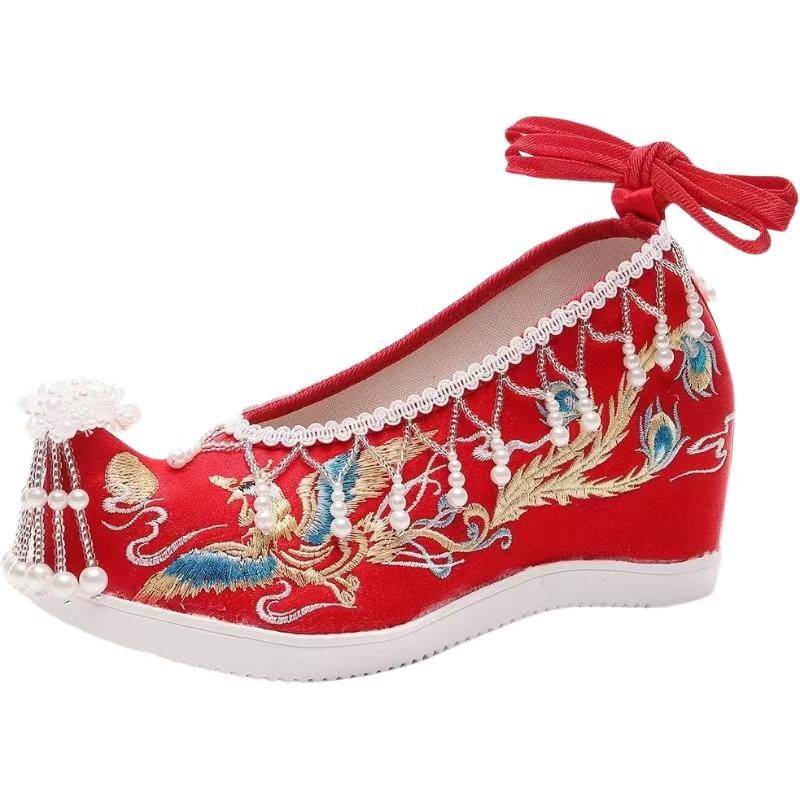 Embroidery Red - 女性用新作赤い刺繍入りウェディングシューズ、民族風、内側に紐とビーズのタッセルが付いた浅履きアンクルストラップ付き漢服シューズ