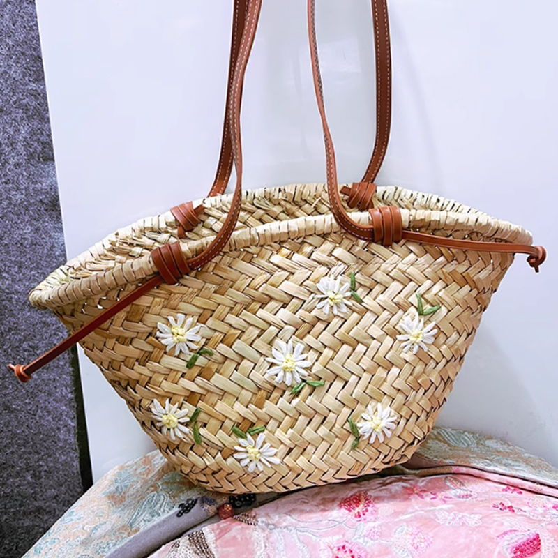カジュアルな天然素材のストローショルダーバッグ、女性用ハンド - Embroidery Bali のレビューと価格