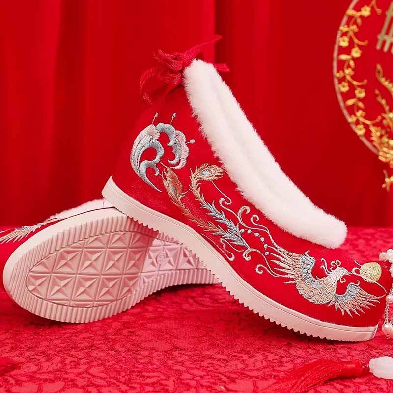 冬の漢服の靴女性中国古代刺繍靴大きいサイズ暖かい赤白ヴィンテ - Embroidery Red のレビューと価格