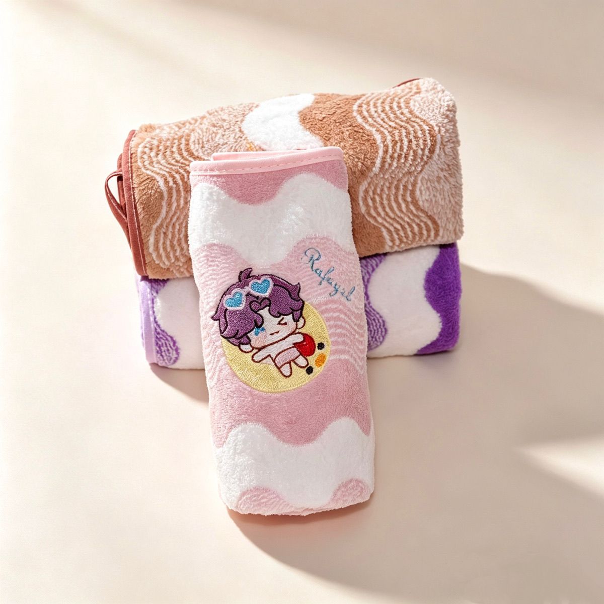 アニメ「ラブアンドディープスペース」コーラルフリースハンドタ - Embroidery Love のレビューと価格