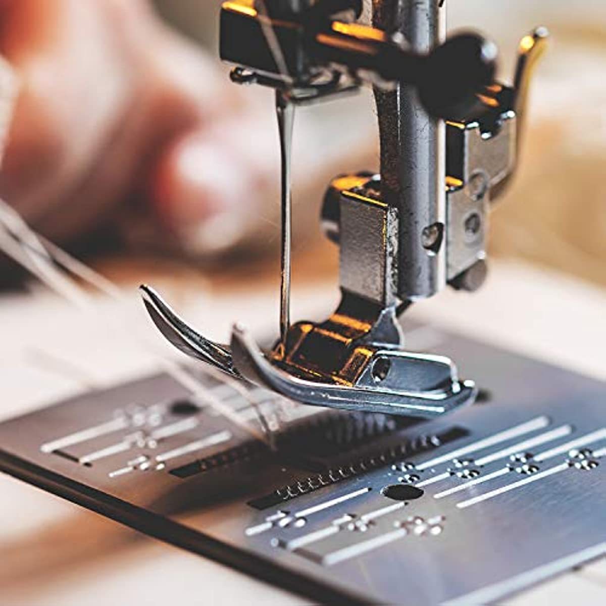 1/3/5個入りユニバーサルミシン押さえ金、ストレートステッ - Embroidery Zig Zag Stitch のレビューと価格