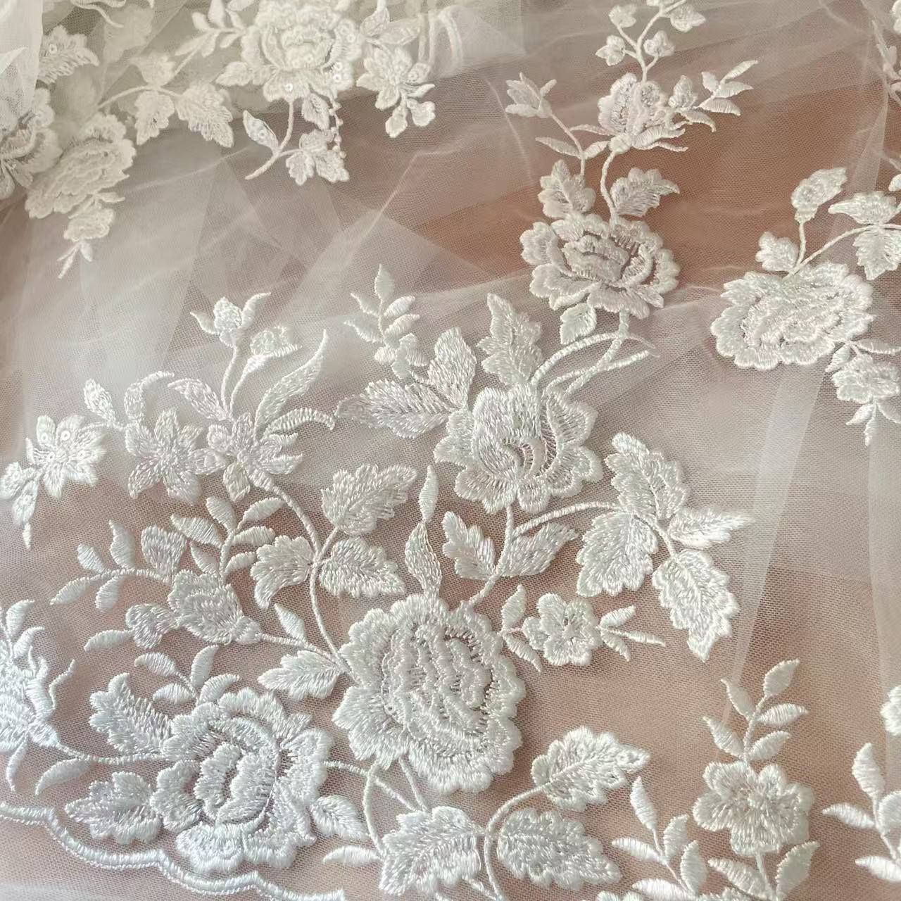 フランス刺繍レース生地、美しい花、ロマンチックなウェディング - Embroidery Flower Pattern のレビューと価格